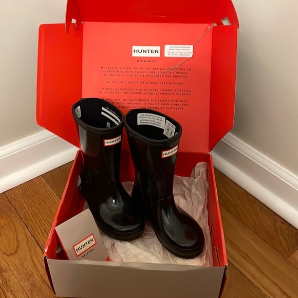 Hunter Rain Boots - Picture 1 of 8